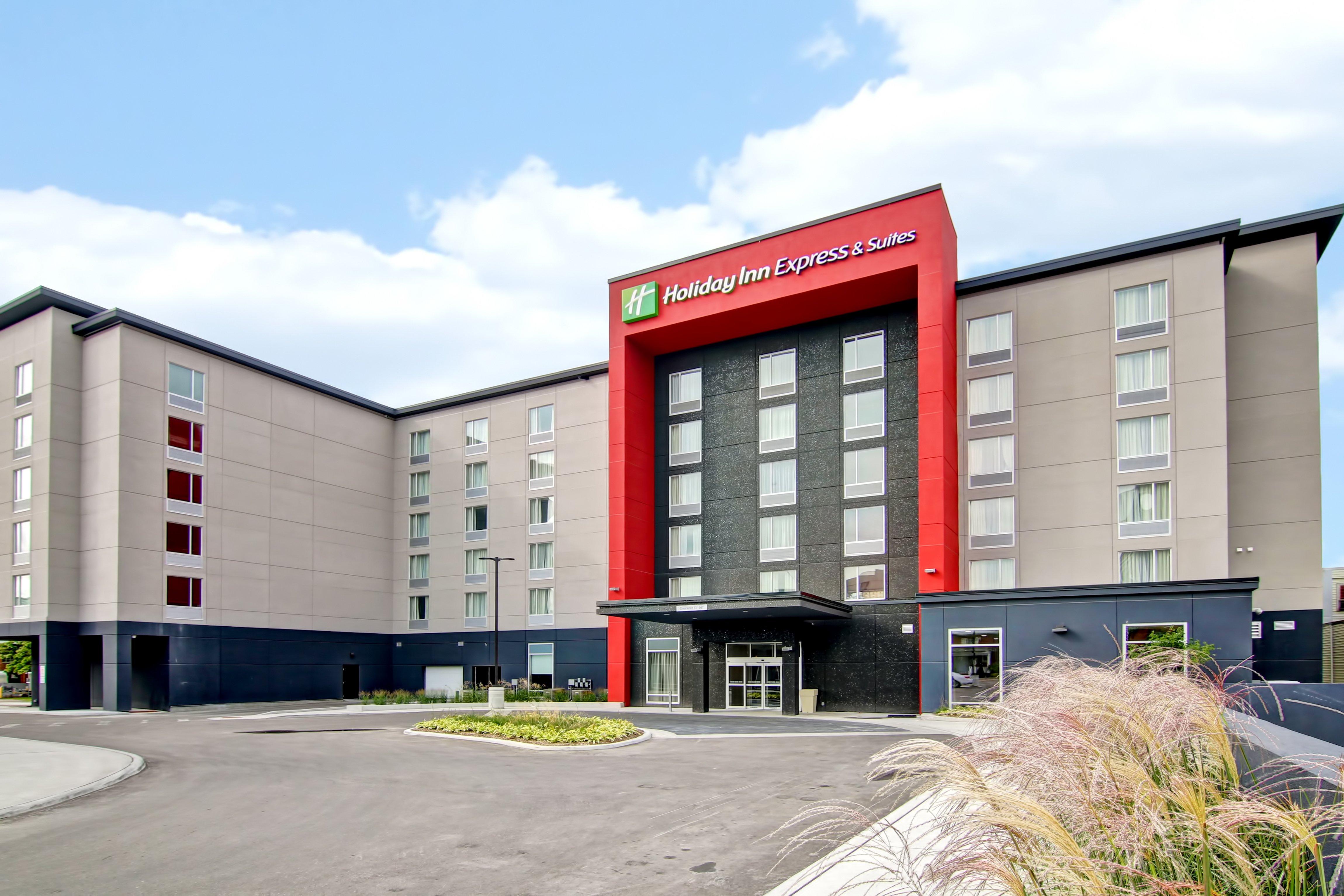 Holiday Inn Express & Suites Oshawa Downtown - Toronto Area By Ihg Dış mekan fotoğraf