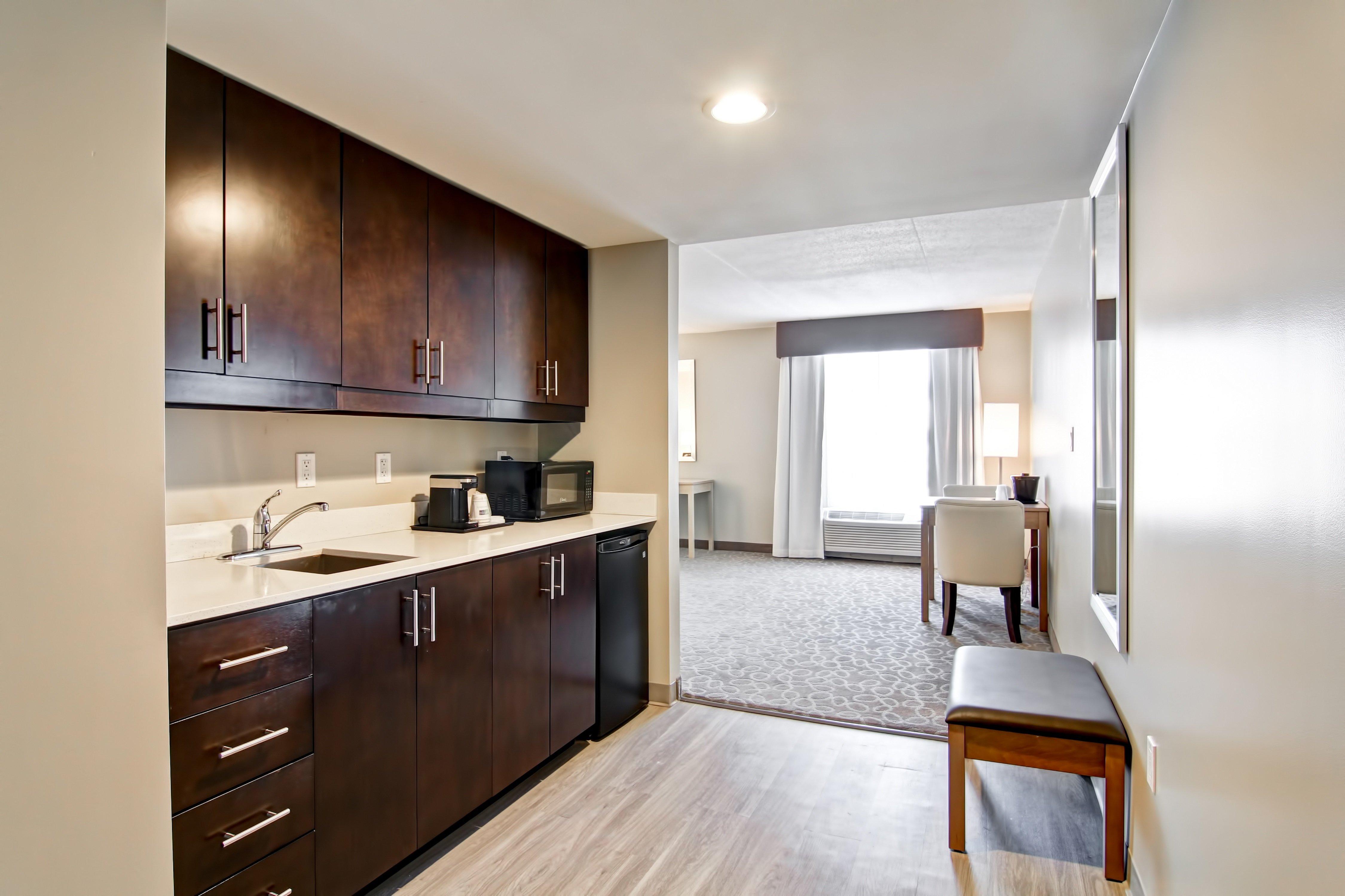 Holiday Inn Express & Suites Oshawa Downtown - Toronto Area By Ihg Dış mekan fotoğraf